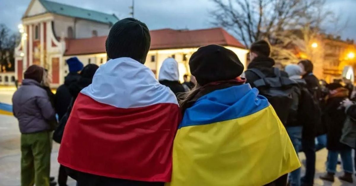 Кількість українців у Польщі зросла за червень до 992,5 тис