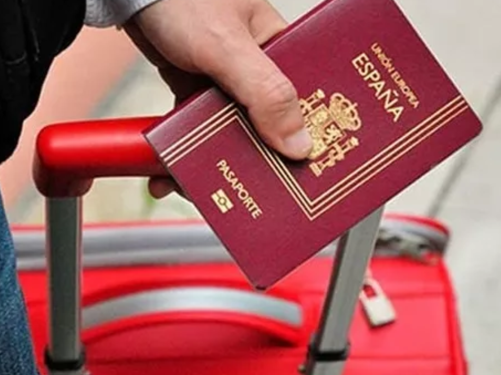 Понад 326 тис. громадян України мають чинний дозвіл на проживання в Іспанії