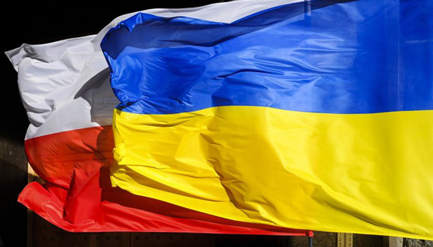 Українці заповнюють дефіцит кадрів у польській економіці - Дущик Українці заповнюють дефіцит кадрів у польській економіці - Дущик